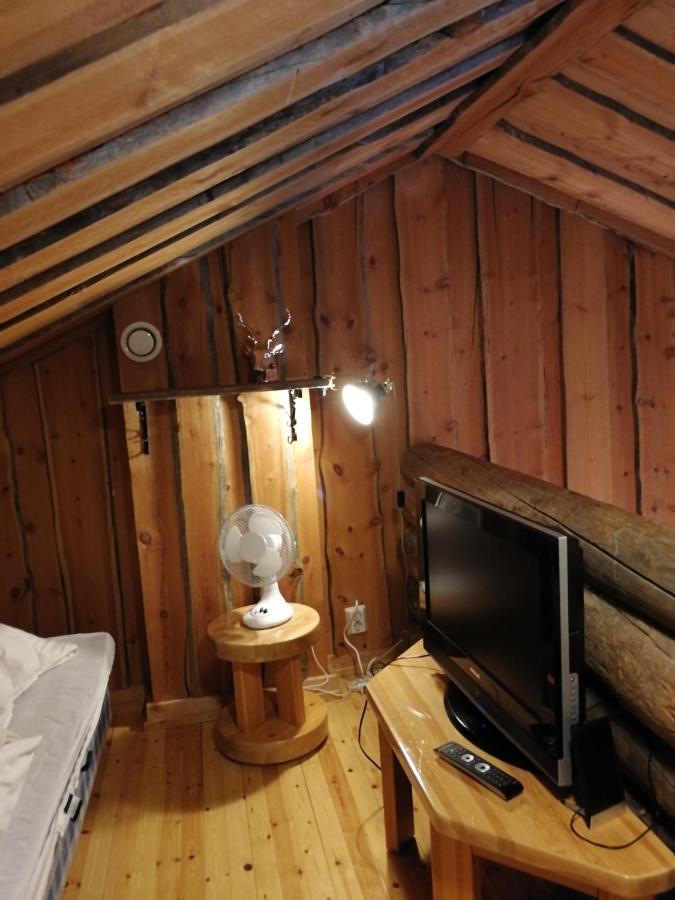Chill Cave - Logwood Cottage Ruka Kültér fotó